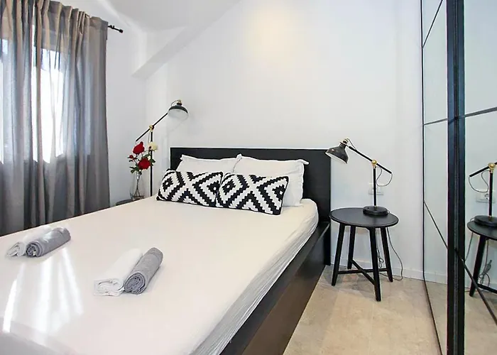 Cozy In With Wifi Apartment