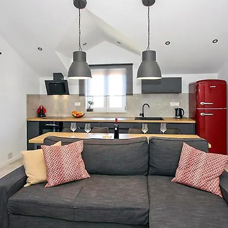 1 Bedroom Lovely In